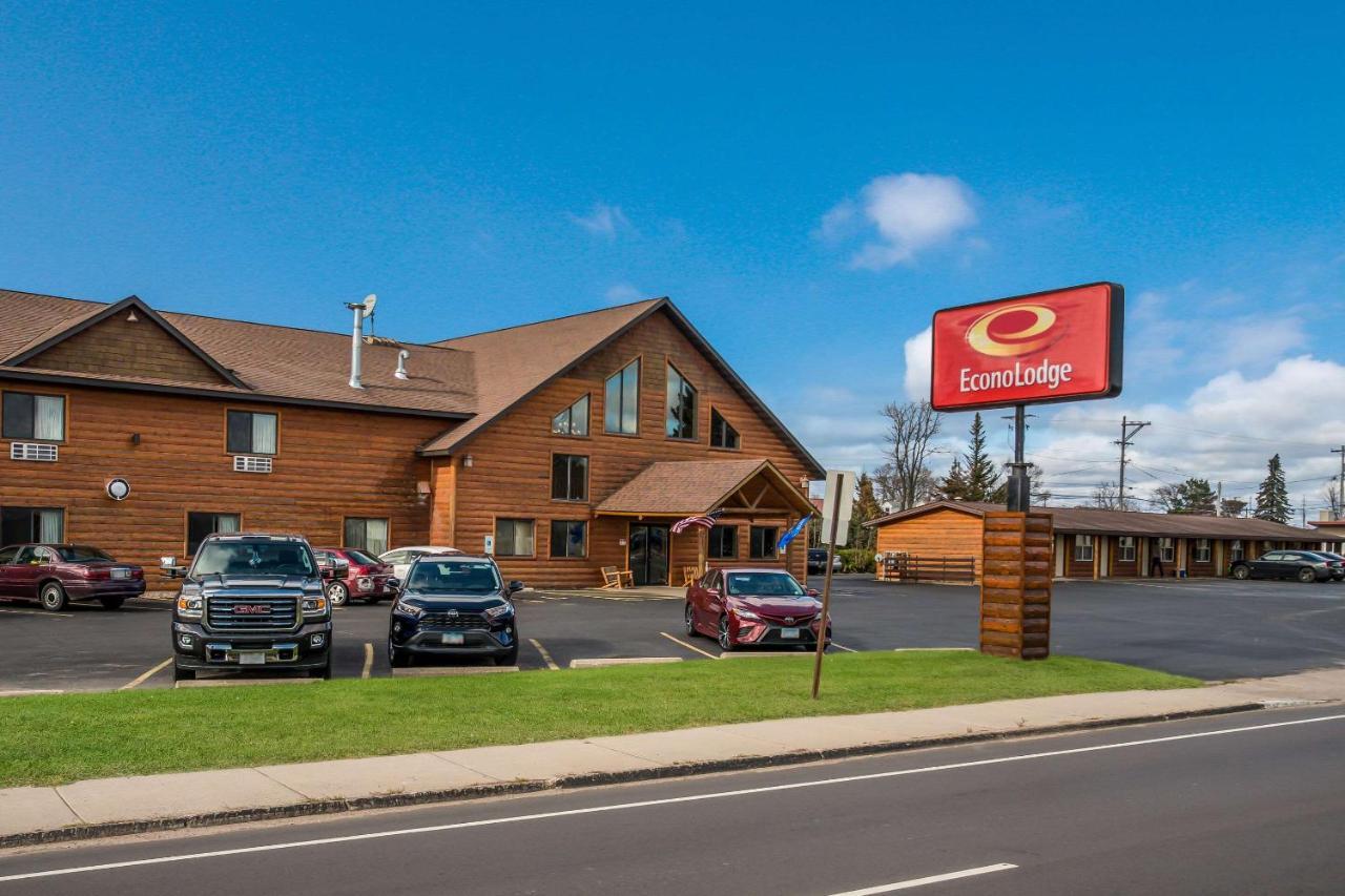 Econo Lodge Rice Lake Exteriér fotografie