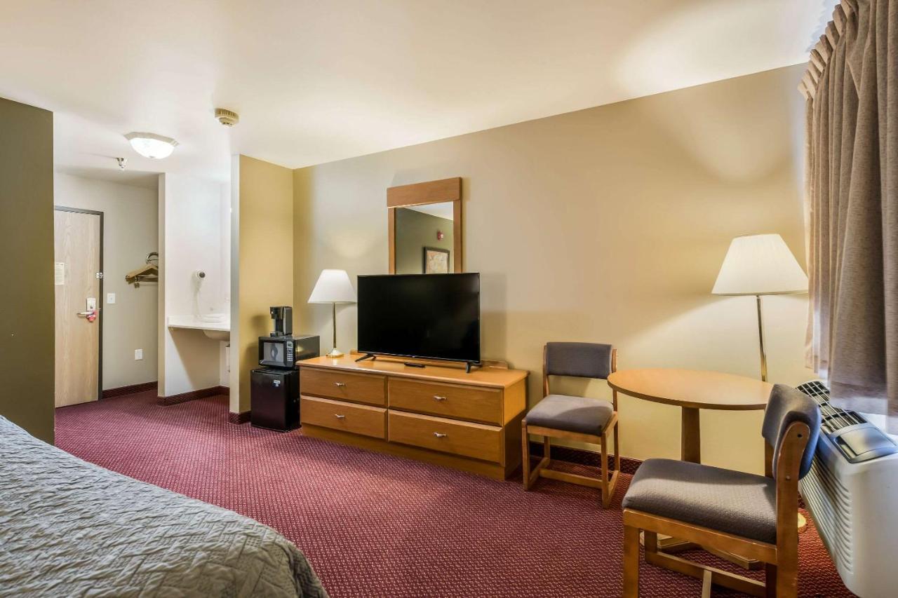 Econo Lodge Rice Lake Exteriér fotografie