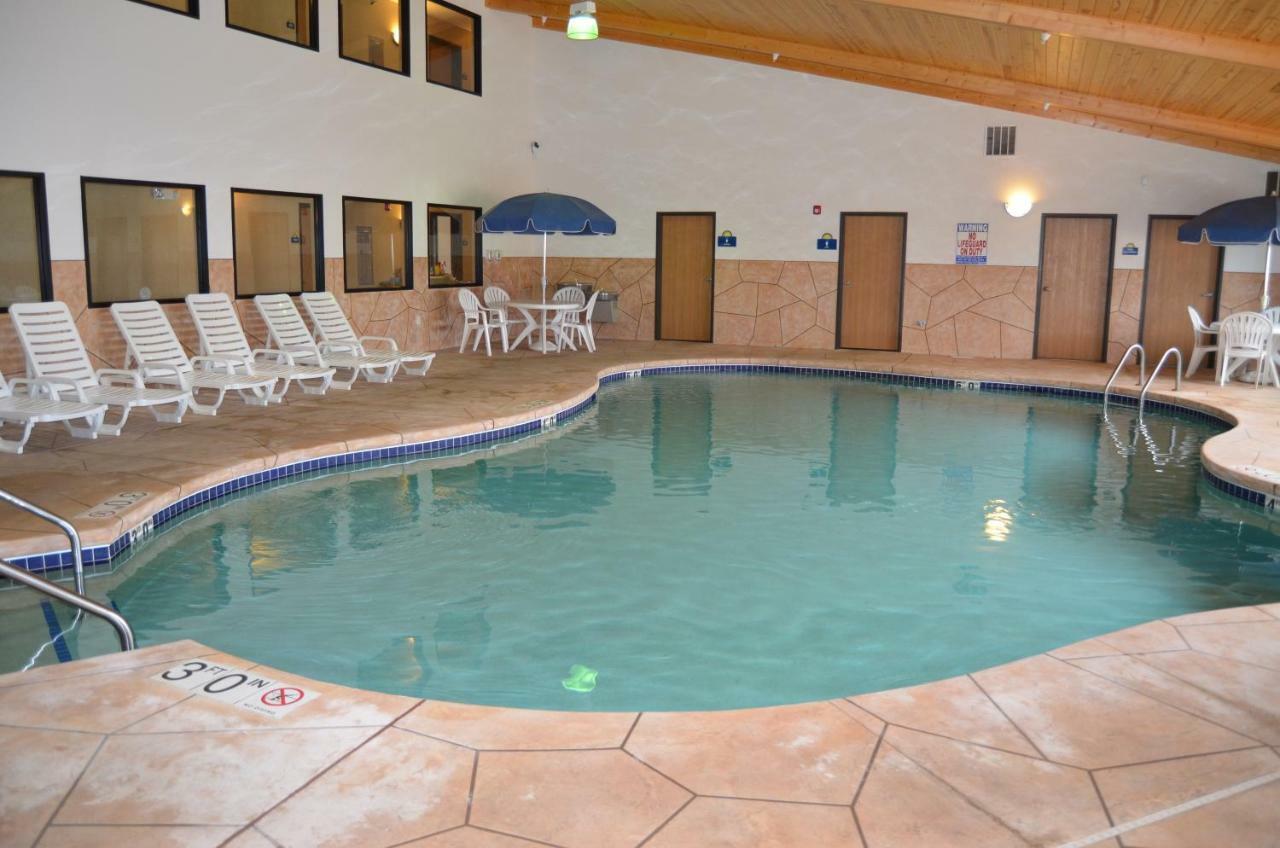 Econo Lodge Rice Lake Exteriér fotografie